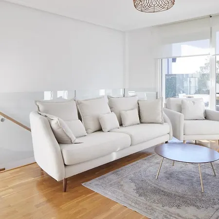 Esnatuz - Basque * San Sebastian